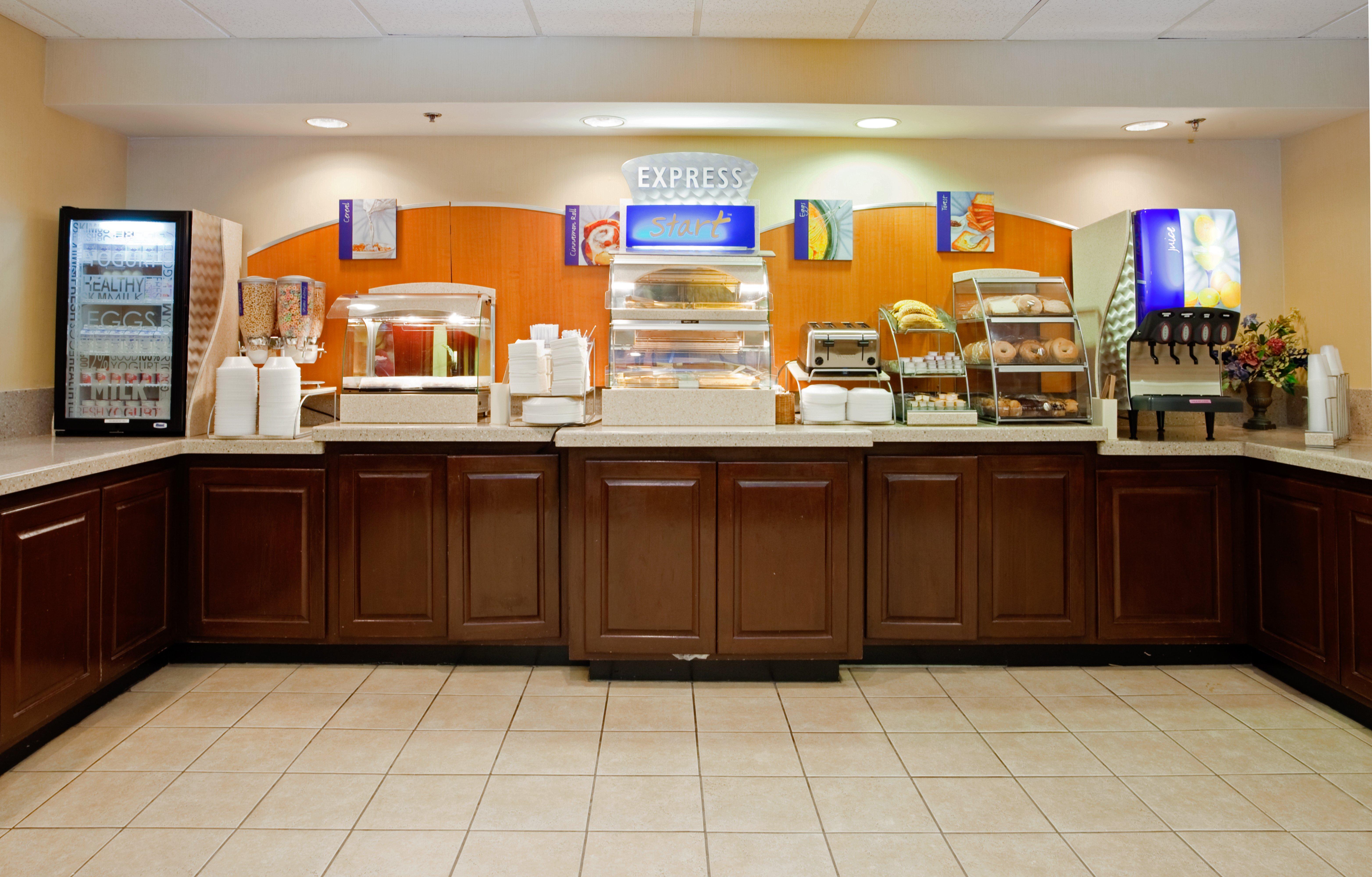 Holiday Inn Express Raleigh-Durham Airport By Ihg Morrisville Esterno foto