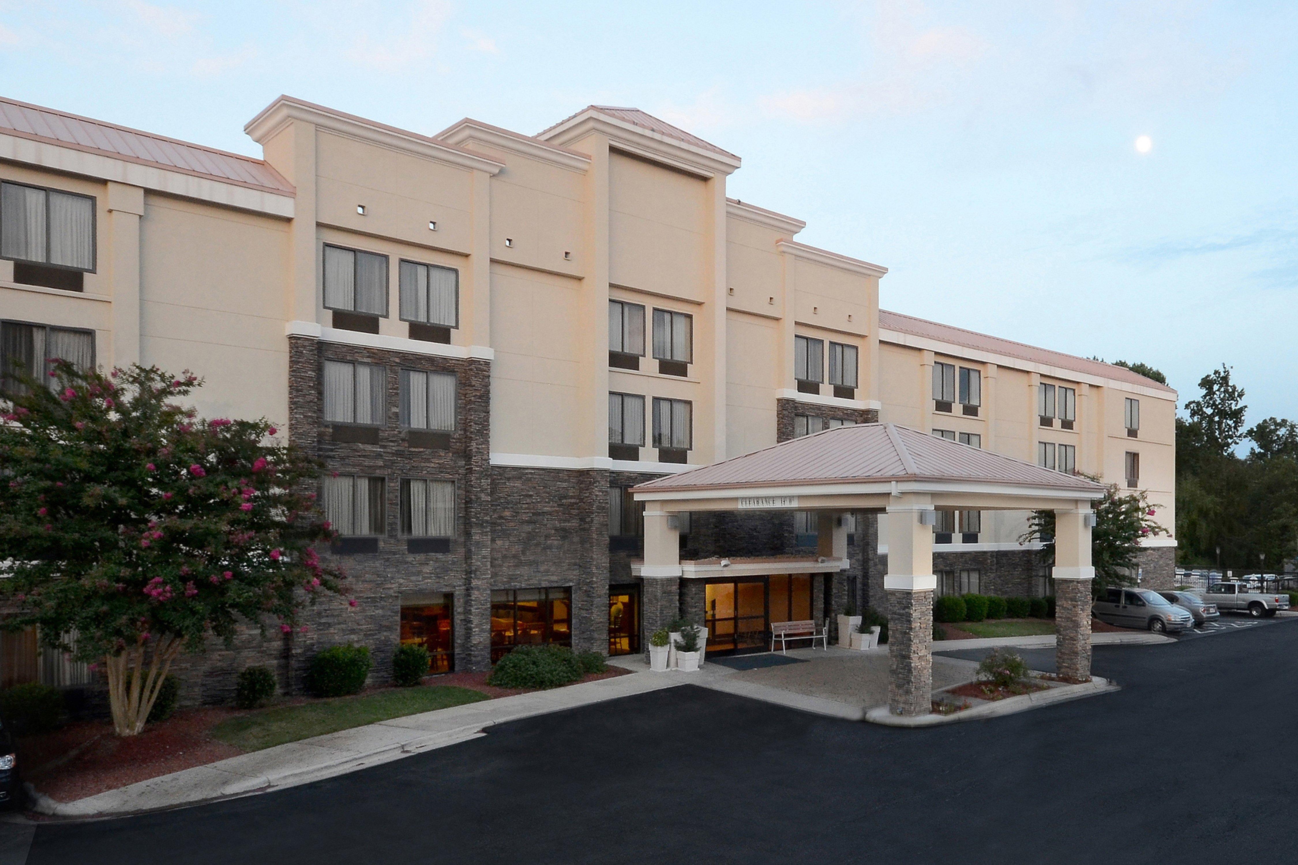 Holiday Inn Express Raleigh-Durham Airport By Ihg Morrisville Esterno foto