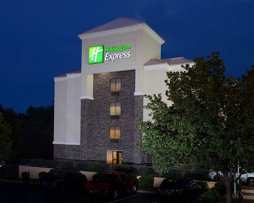 Holiday Inn Express Raleigh-Durham Airport By Ihg Morrisville Esterno foto