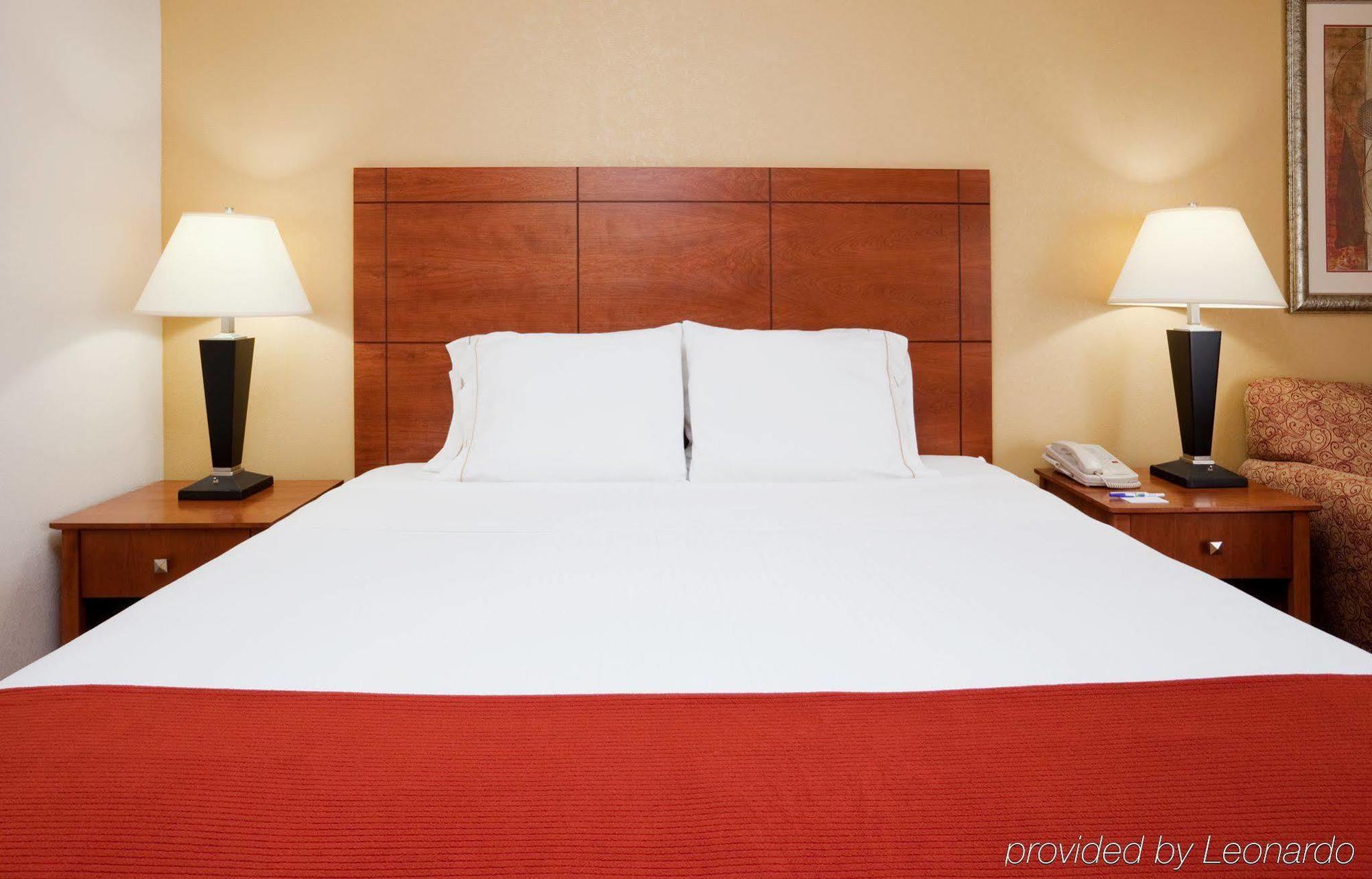 Holiday Inn Express Raleigh-Durham Airport By Ihg Morrisville Camera foto